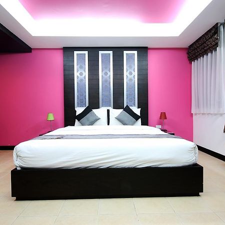 Oasis Inn Бангкок Экстерьер фото