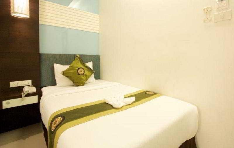 Oasis Inn Бангкок Экстерьер фото